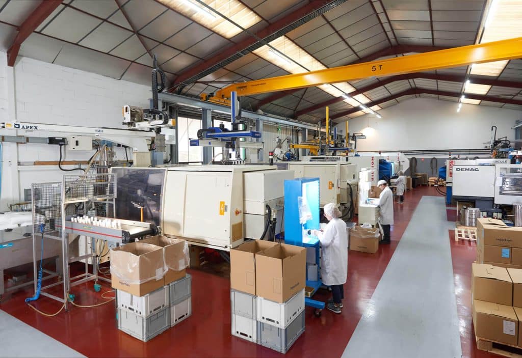 VIEL Plastiques, une entreprise familiale spécialisée dans la transformation des matières plastiques à Oyonnax
